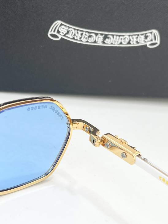 Picture of Chrome Hearts Sunglasses _SKUfw80915419fw